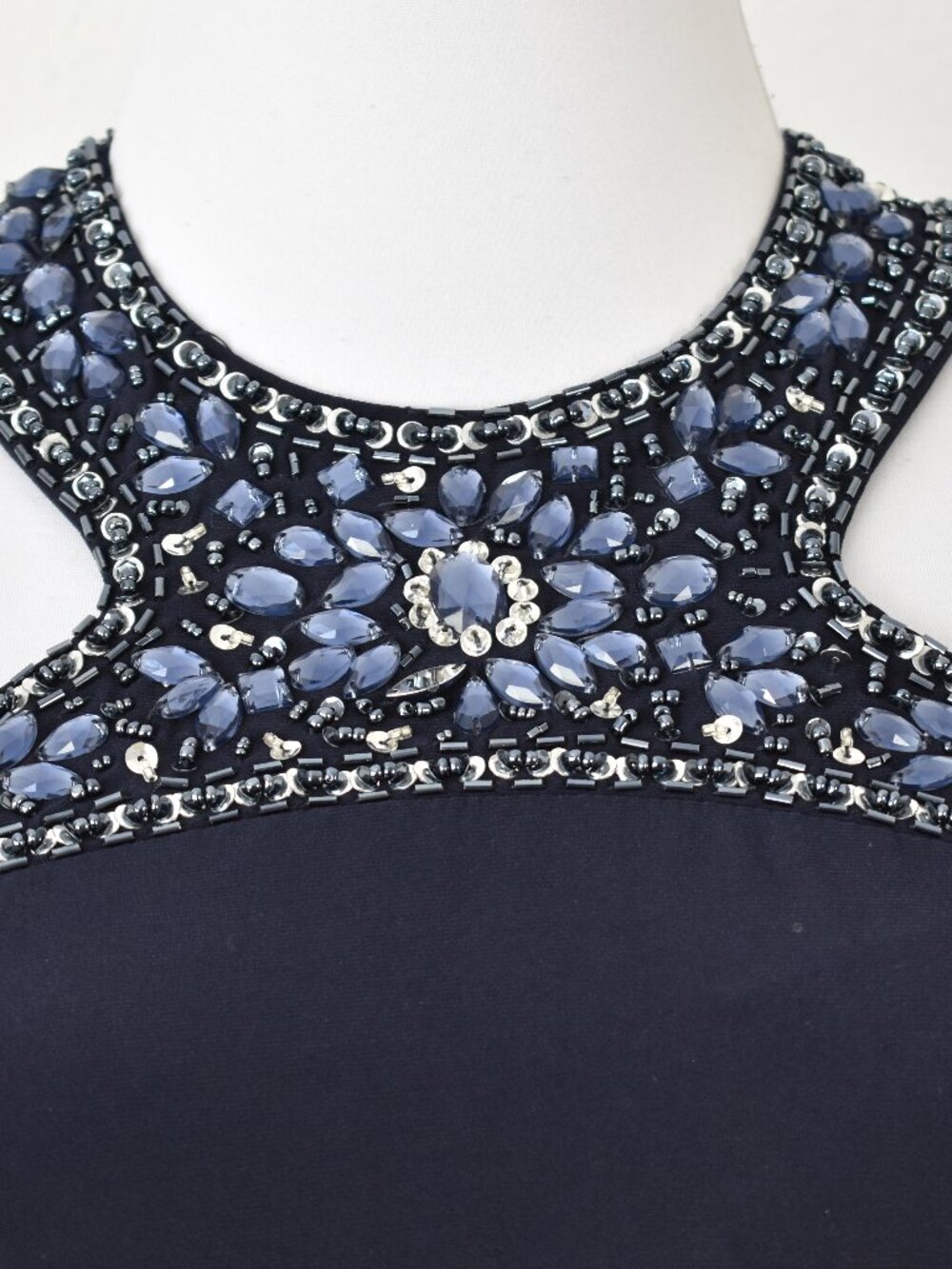 Cache Beaded Sheath Cocktail Dress NEW - 4 - Picture 5 of 12